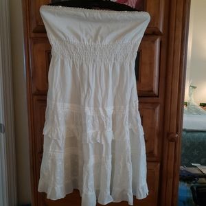 Little white tunic ruffled dress